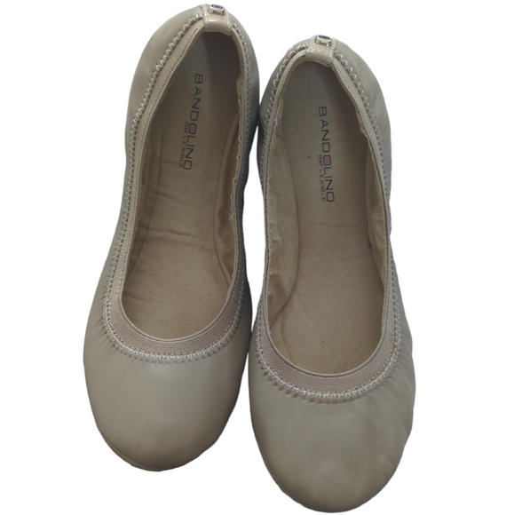 Nude flats - Picture 1 of 2